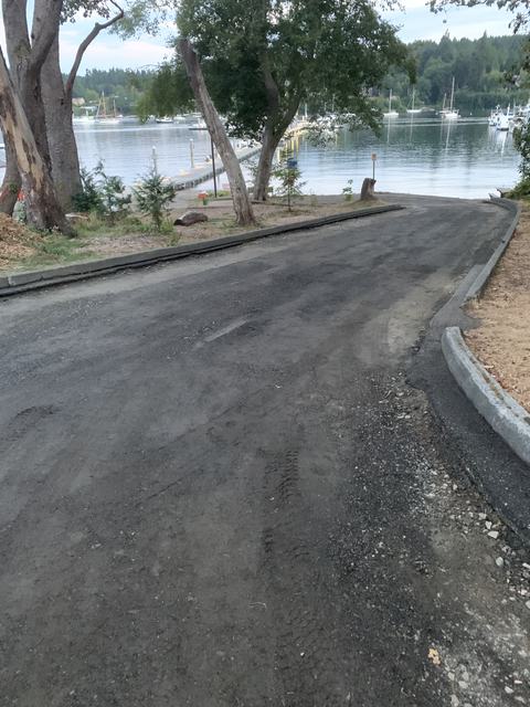 City roads in Bainbridge Island, WA: annual road maintenance (photo 2)