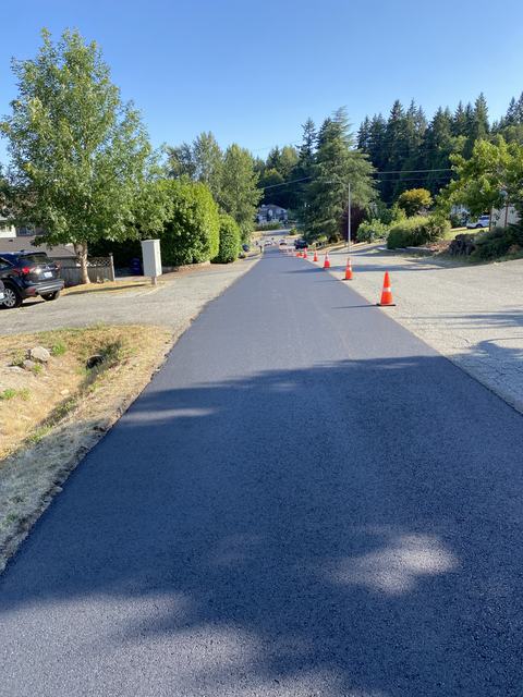 City streets in Bothell, WA: asphalt patching (photo 4)