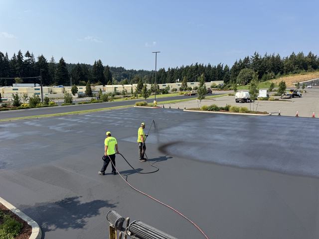 Industrial campus in Milton, WA: sealcoat and restriping (photo 2)