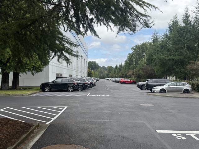 Office campus in Renton, WA: sealcoat and fresh striping (photo 2)