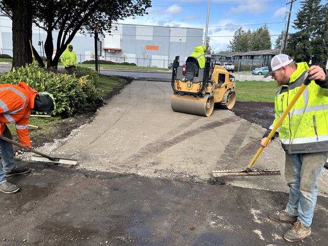 Manufactured home community in Tacoma, WA: paving and sealcoat (photo 1)